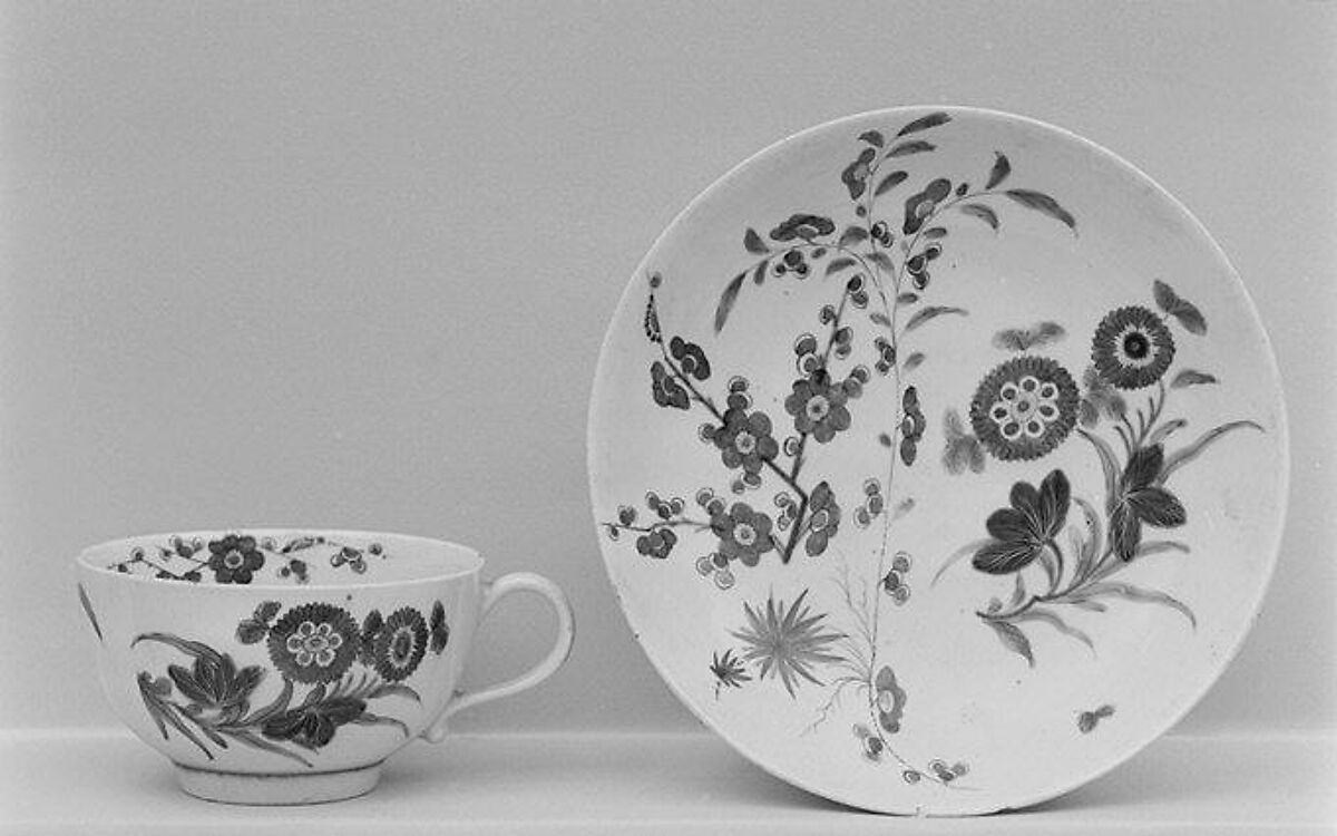 Cup and saucer (part of a service), Worcester factory (British, 1751–2008), Soft-paste porcelain, British, Worcester 