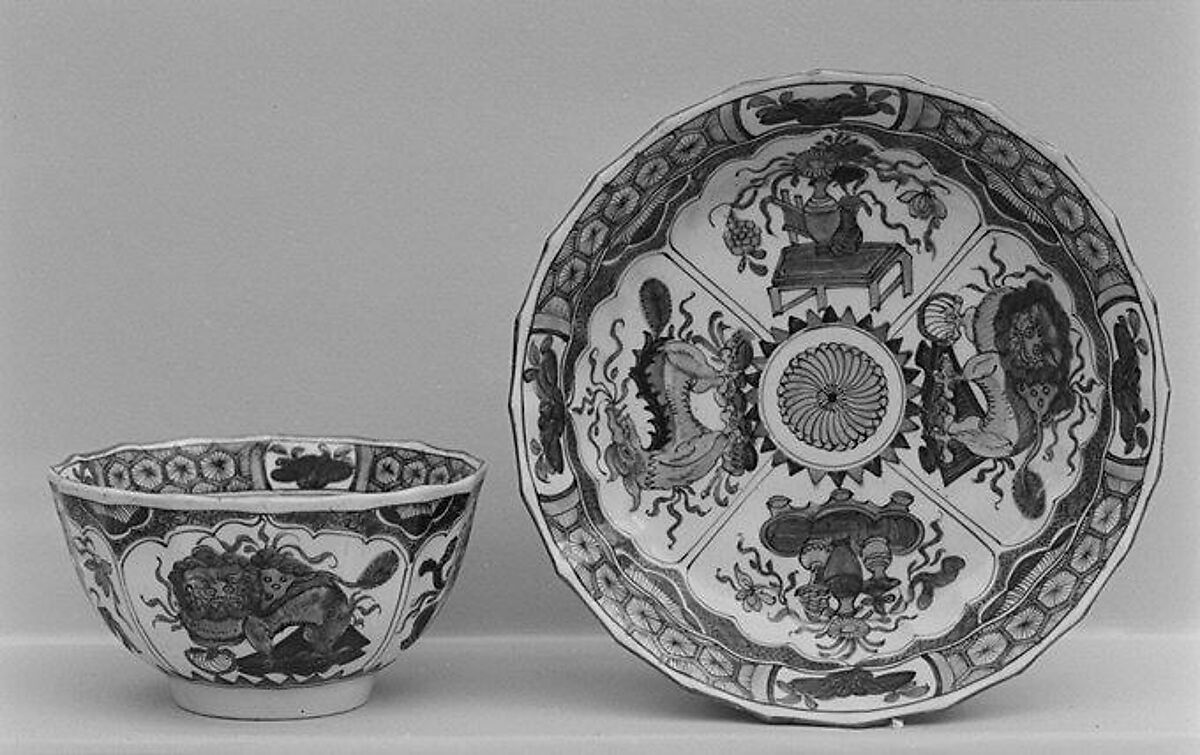 Cup and saucer, Worcester factory (British, 1751–2008), Soft-paste porcelain, British, Worcester 