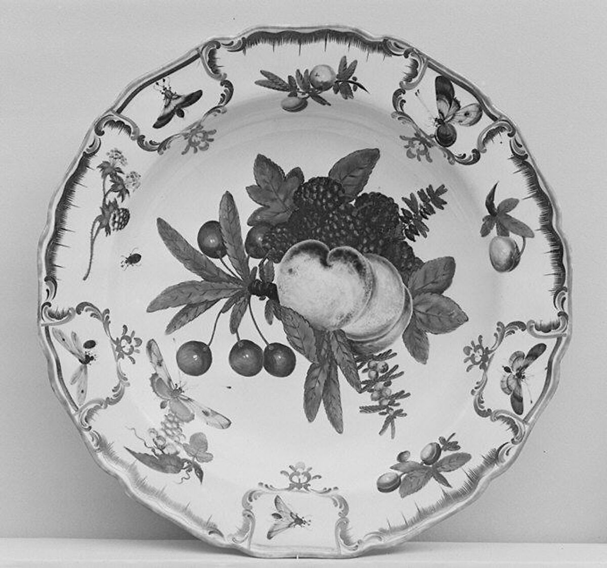 Plate (one of a pair), Worcester factory (British, 1751–2008), Soft-paste porcelain, British, Worcester 