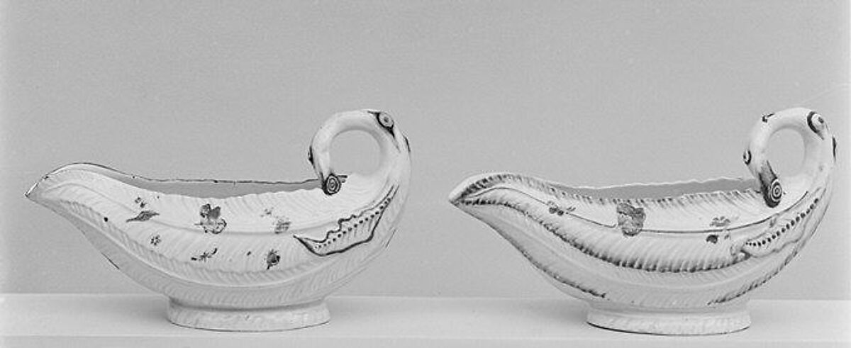 Sauceboat (one of a pair), Possibly Worcester factory (British, 1751–2008), Soft-paste porcelain, British, possibly Worcester or Bow, London 