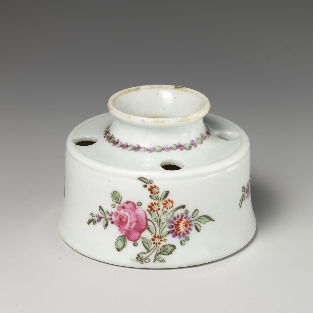 Inkstand, Lowestoft (British, 1757–ca. 1803), Soft-paste porcelain, British, Lowestoft