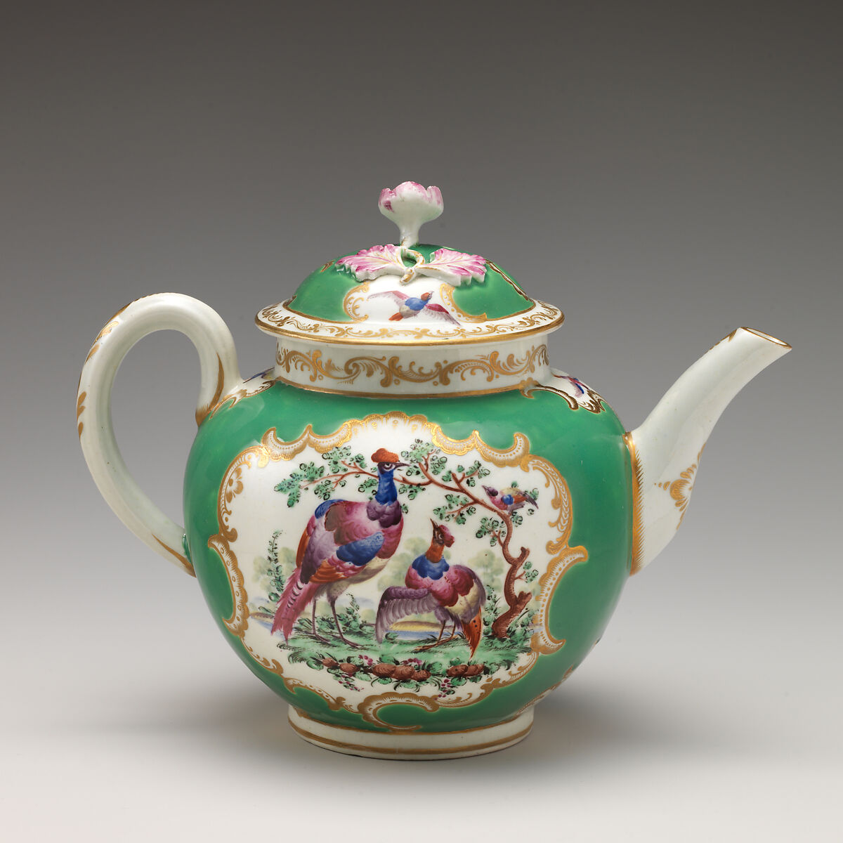 Teapot, Worcester factory (British, 1751–2008), Soft-paste porcelain with enamel decoration and gilding, British, Worcester