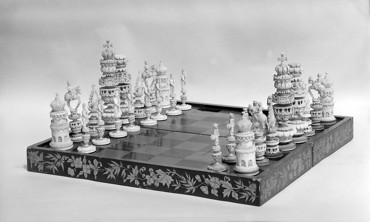 Chess set, Lacquered wood, ivory 