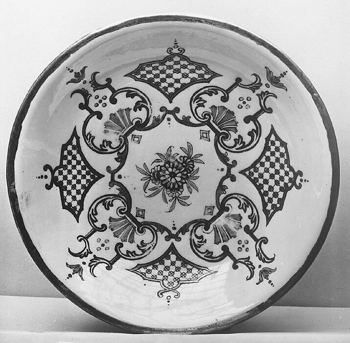 Saucer, Vienna, Hard-paste porcelain, Austrian, Vienna 