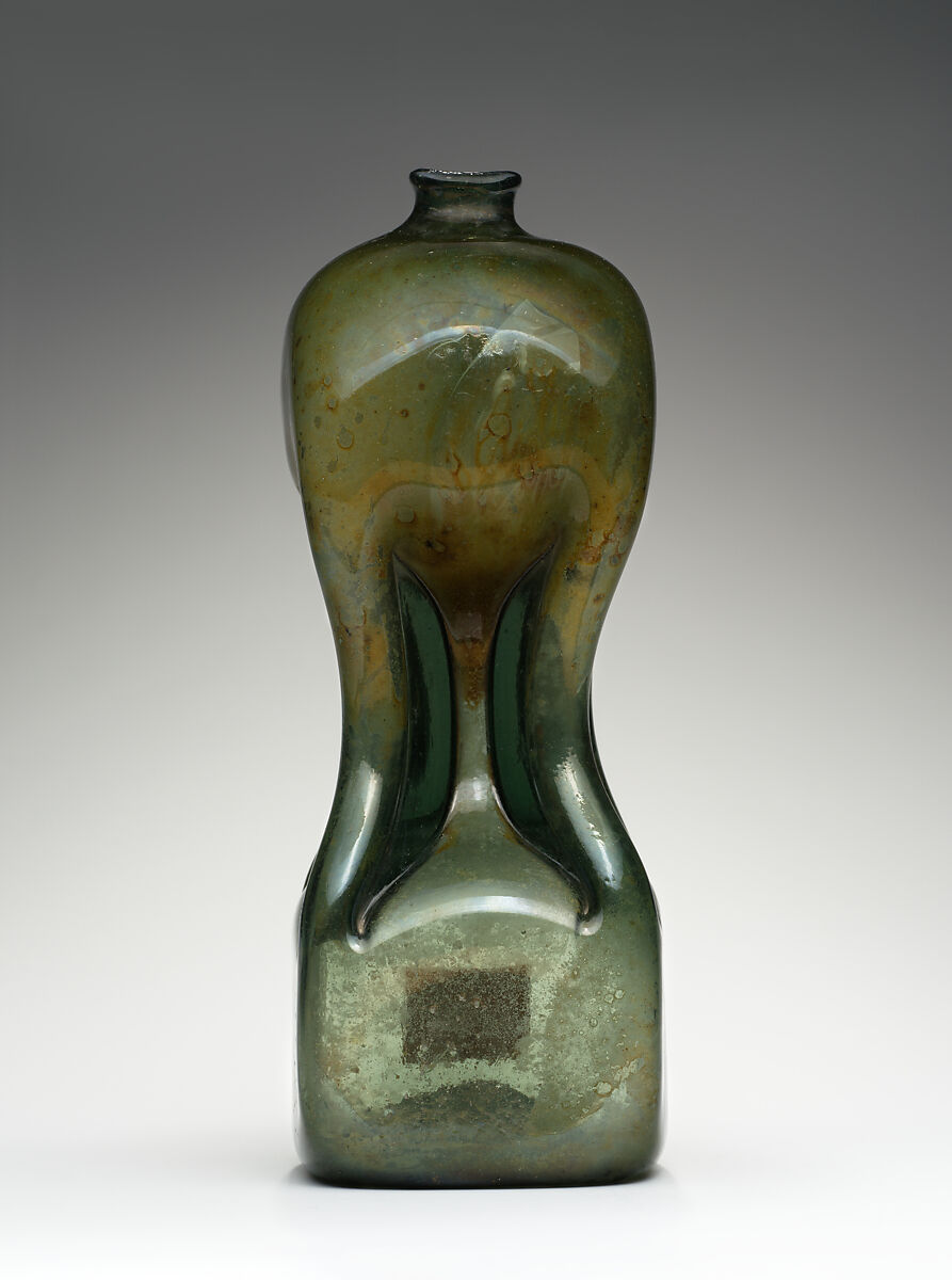 Spirits flask, Glass, German