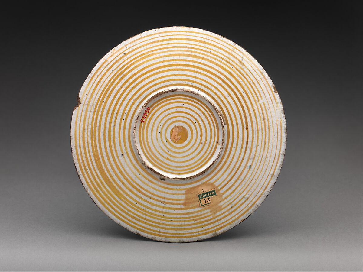 Plate with arms of the Tosinghi family, Perhaps by a Deruta-trained Unknown Artist working in Tuscany, Maiolica (tin-glazed earthenware), lustered, Italian, Deruta