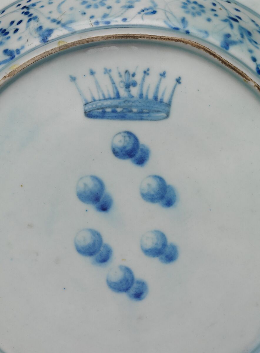 Dish depicting The Death of Saul, Medici Porcelain Manufactory (Italian, Florence, ca. 1575–ca. 1587), Soft-paste porcelain decorated in underglaze blue, Italian, Florence