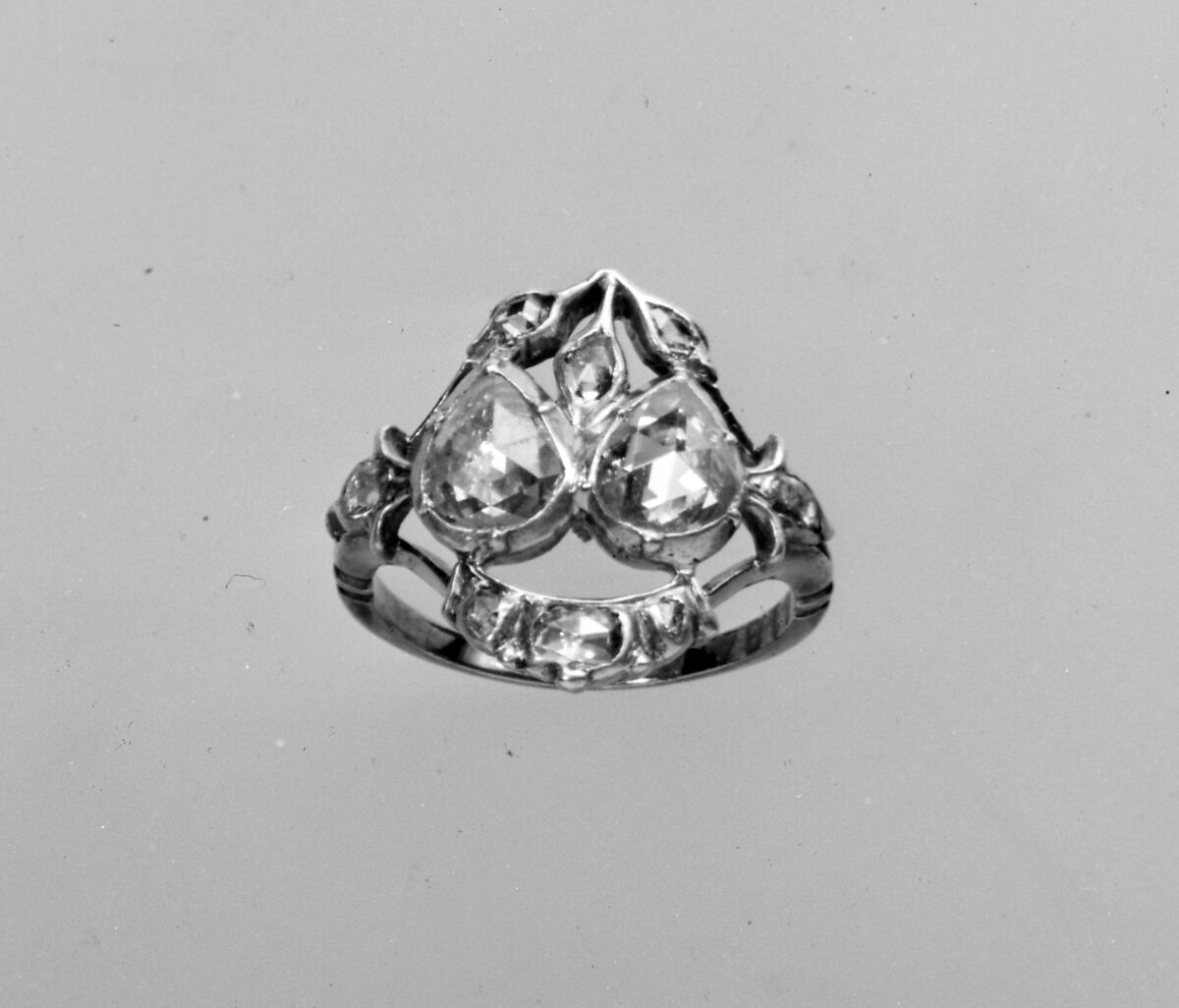 Ring, Gold, silver, diamonds, probably French 