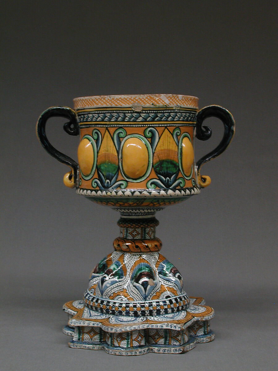 Standing cup, Maiolica (tin-glazed earthenware), Italian, Deruta 