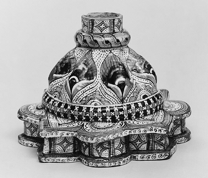 Standing cup, Maiolica (tin-glazed earthenware), Italian, Deruta