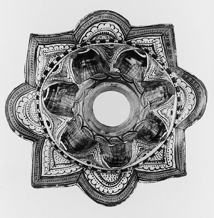 Standing cup, Maiolica (tin-glazed earthenware), Italian, Deruta