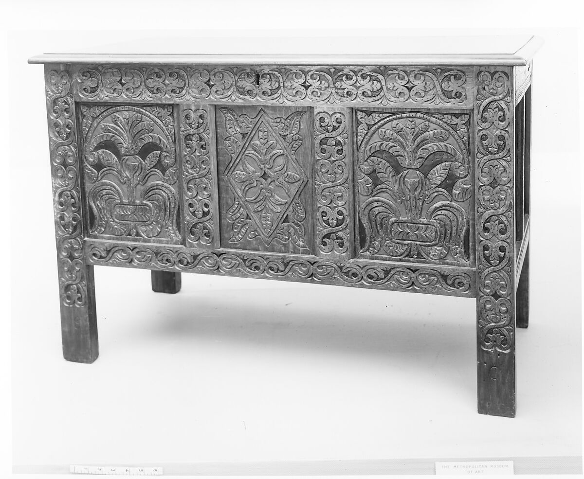 Chest, Attributed to the Searle-Dennis shop tradition, Red oak, white oak, hard maple, white pine, American