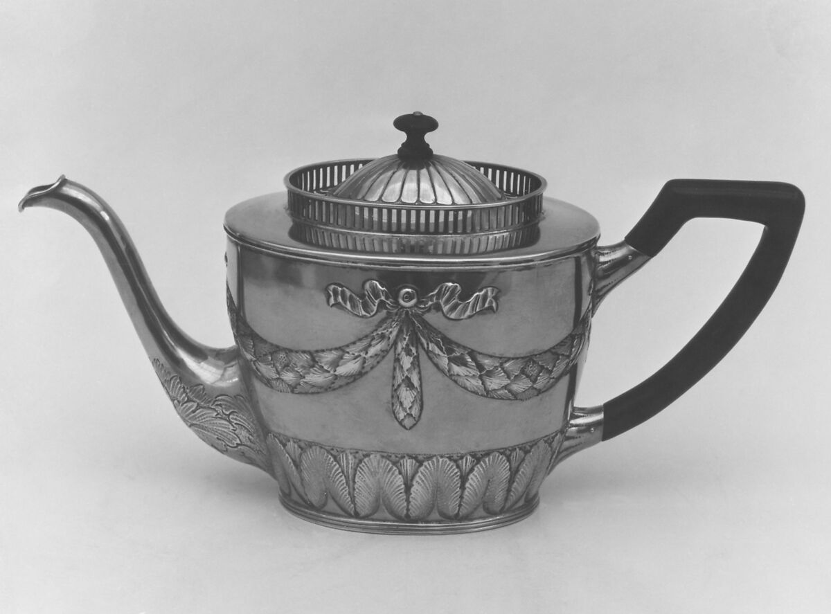 Teapot with cover (part of a set), Silver gilt, wood, Danish, Copenhagen 