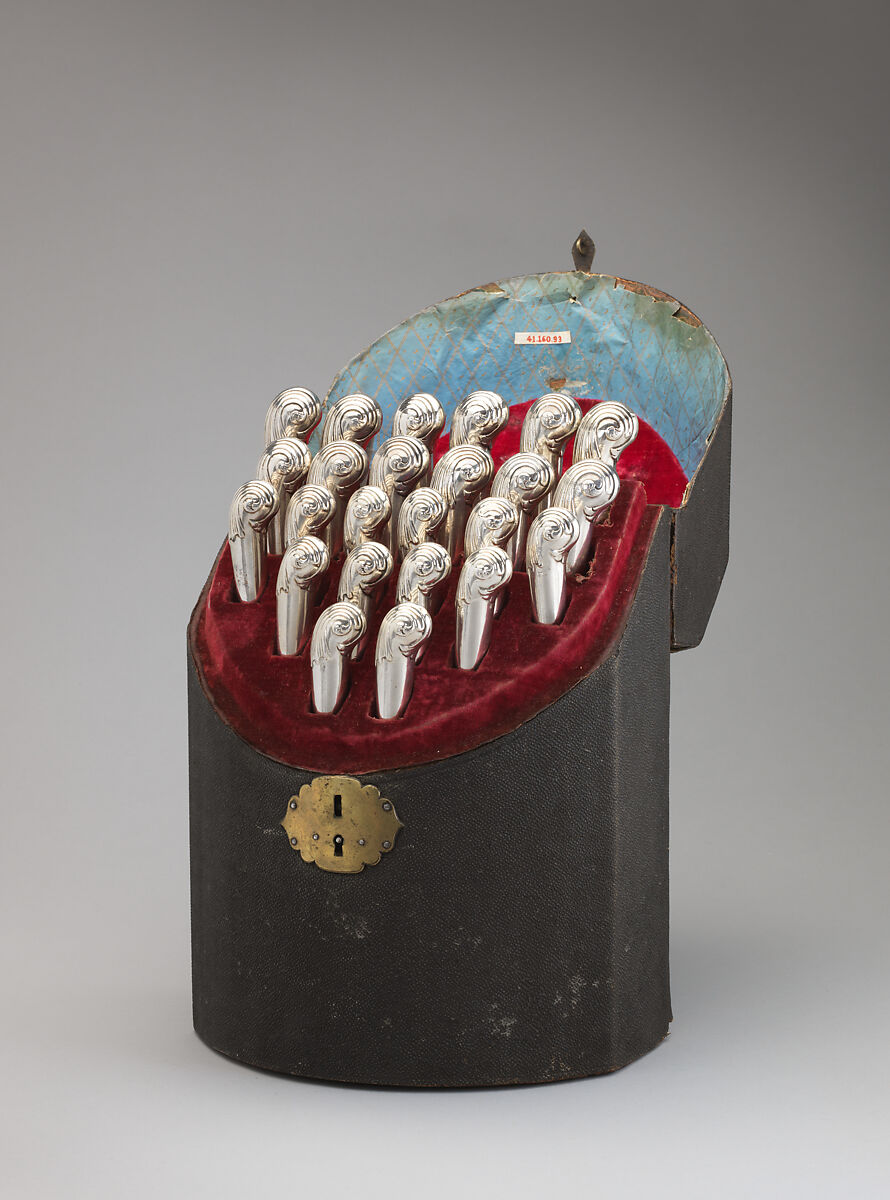 Twelve knives, I. S., Sheffield, Silver, steel, British, Sheffield