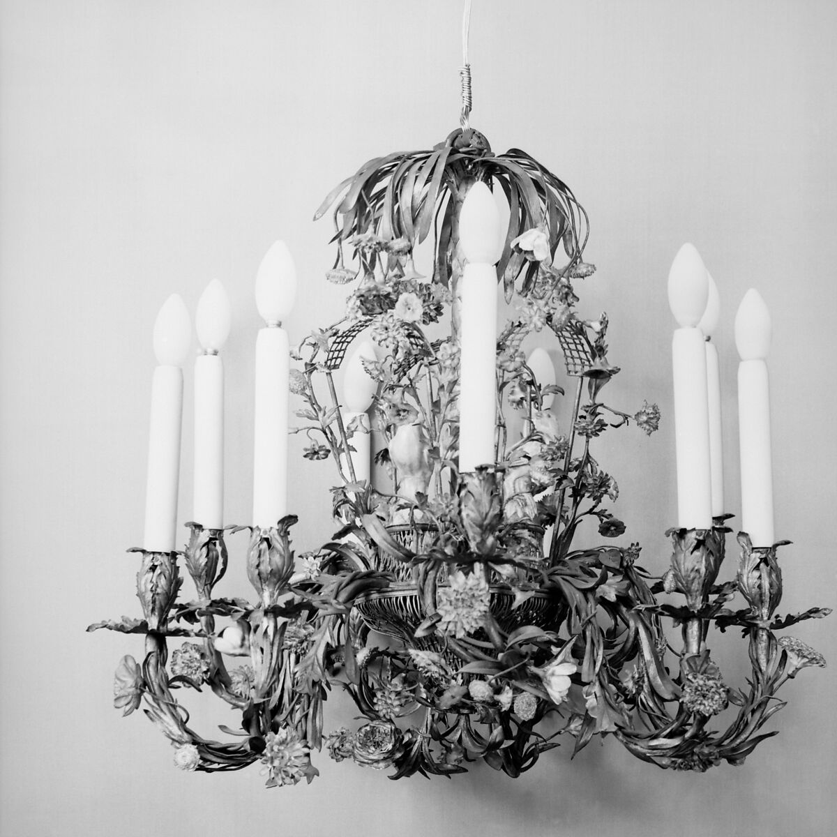 Chandelier, Brass, water-gilt (?), porcelain, possibly French 