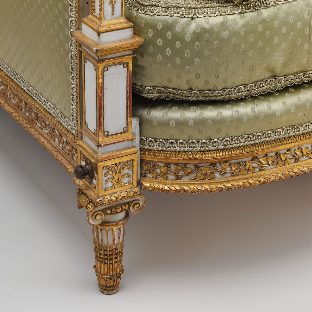 Daybed (Lit de repos or sultane) (part of a set), Jean-Baptiste-Claude Sené (1748–1803), Carved, painted and gilded walnut; modern cotton twill embroidered in silk, French, Paris