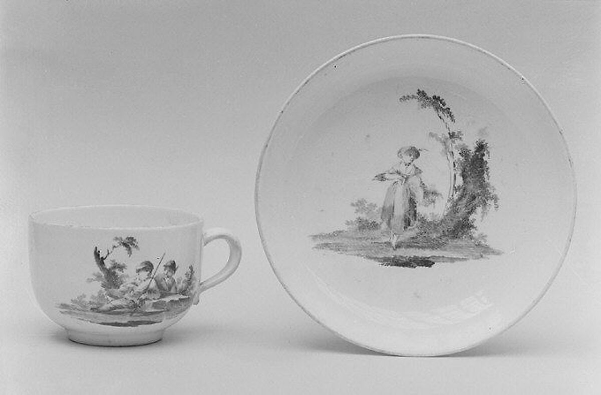 Cup and saucer, Kloster-Veilsdorf Porcelain Manufactory (German, 1760–present), Hard-paste porcelain, German, Thuringia, Kloster-Veilsdorf 
