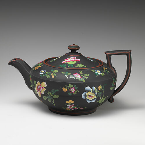 Teapot with cover (part of a set)