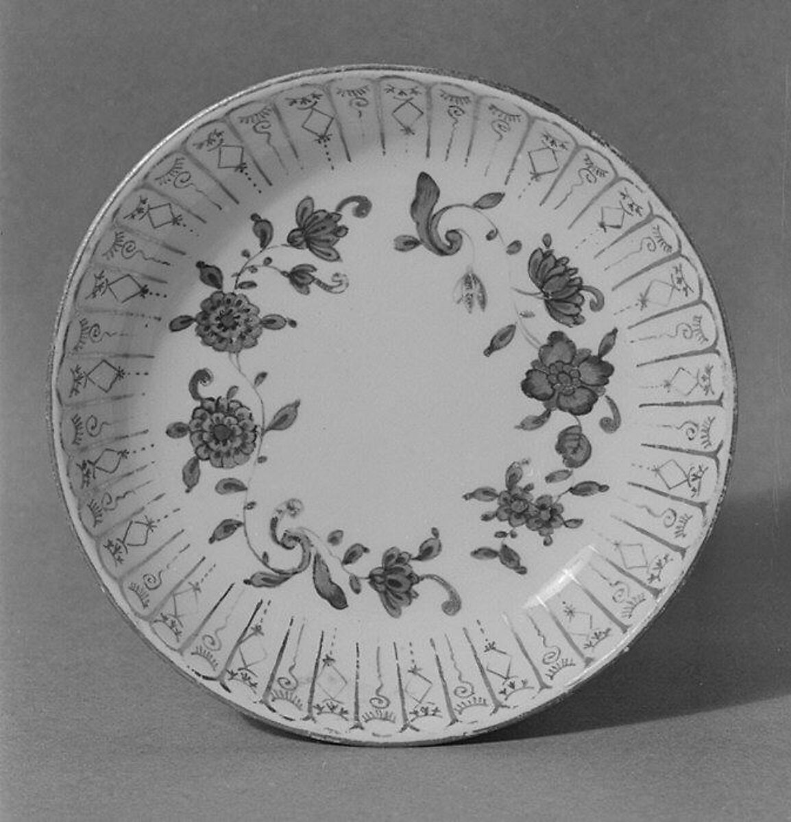 Teabowl and saucer, Imperial Porcelain Manufactory  (Vienna, 1744–1864), Hard-paste porcelain, Austrian, Vienna