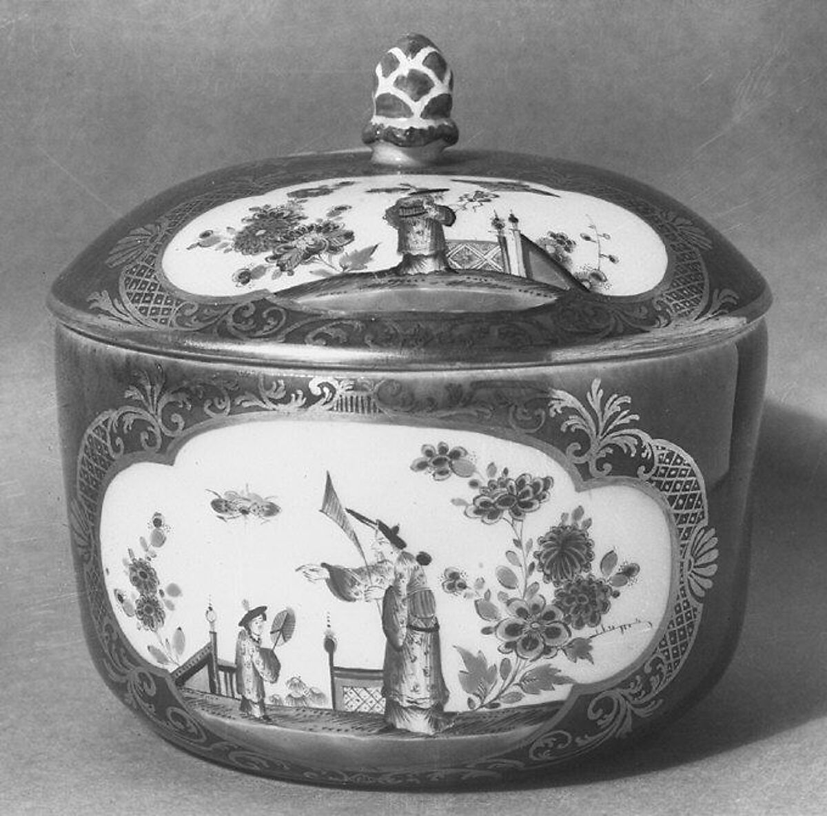 Sugar bowl with cover, Meissen Manufactory (German, 1710–present), Hard-paste porcelain, German, Meissen 