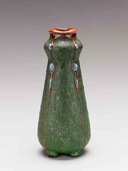 Vase, J. B. Owens Pottery Company (1891–1907), Cream colored earthenware, American 