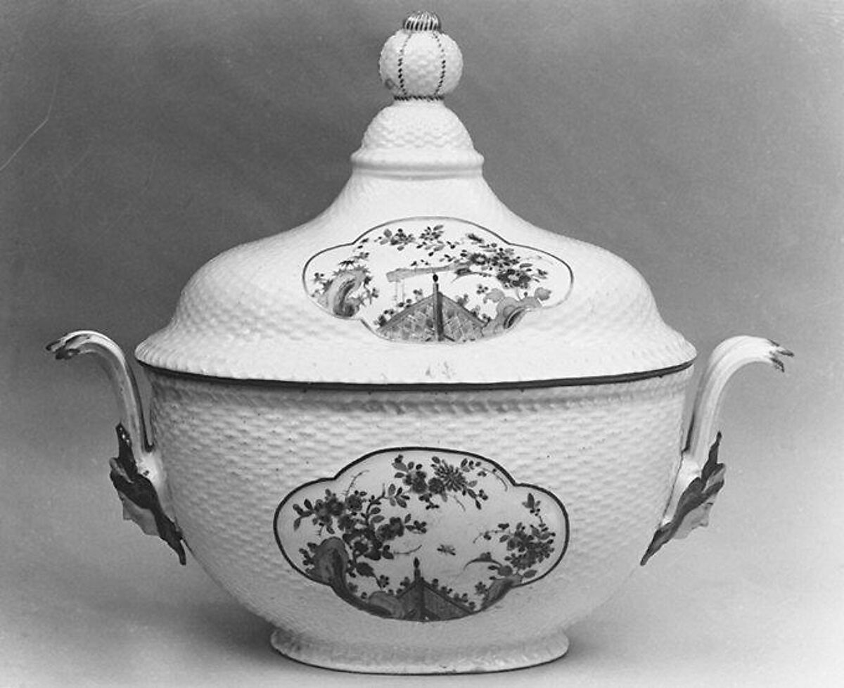 Tureen with cover, Meissen Manufactory (German, 1710–present), Hard-paste porcelain, German, Meissen 