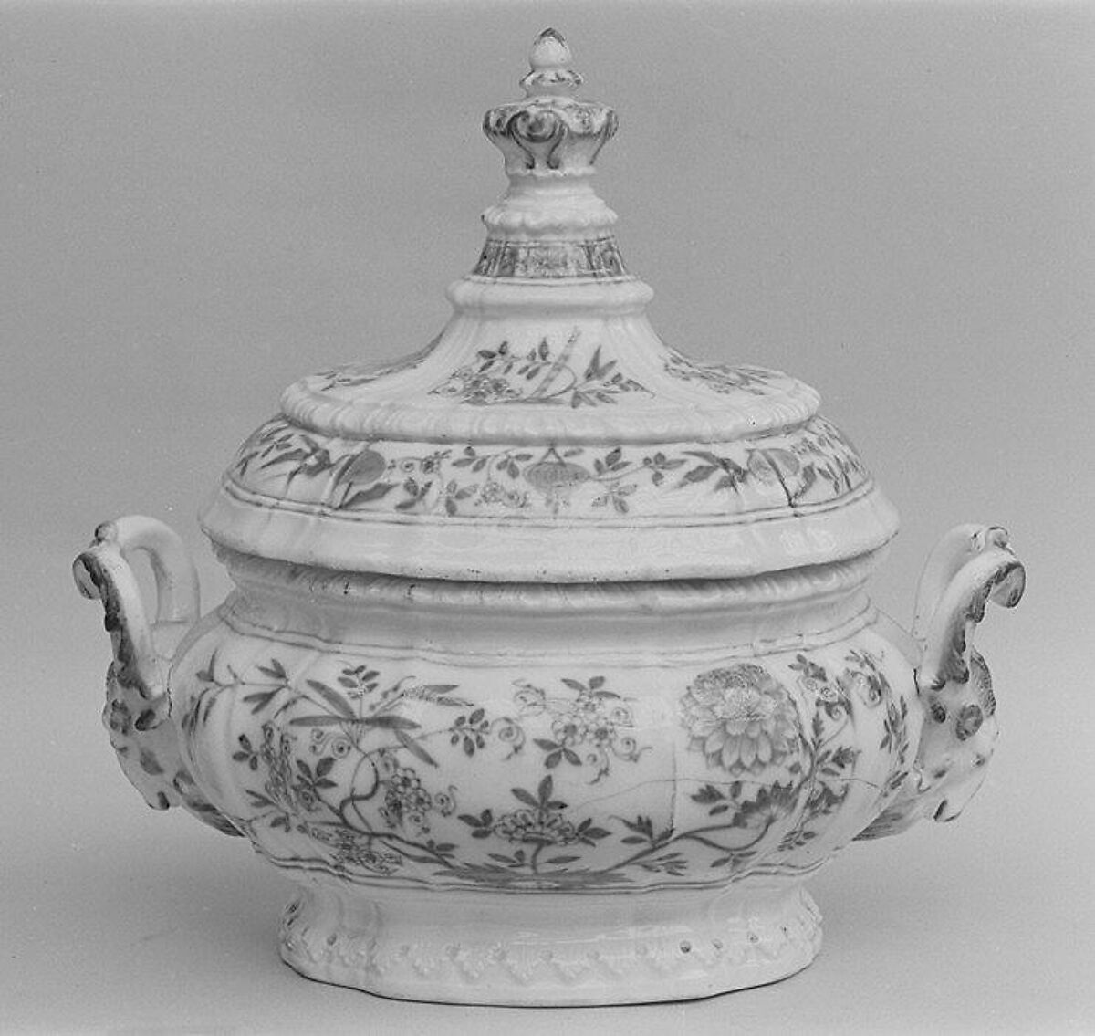 Tureen with cover, Meissen Manufactory (German, 1710–present), Hard-paste porcelain, German, Meissen 