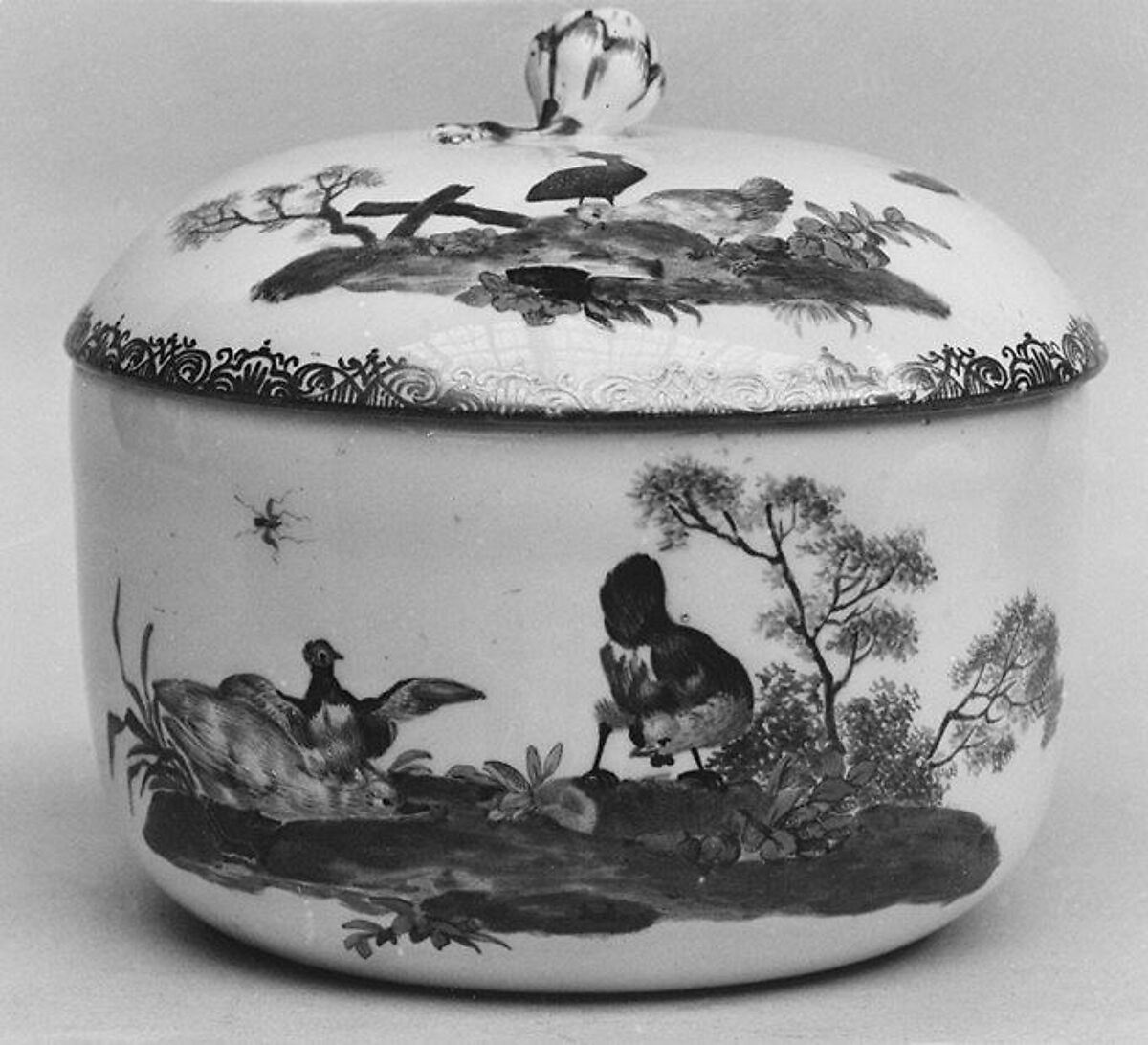 Bowl with cover, Meissen Manufactory (German, 1710–present), Hard-paste porcelain, German, Meissen 