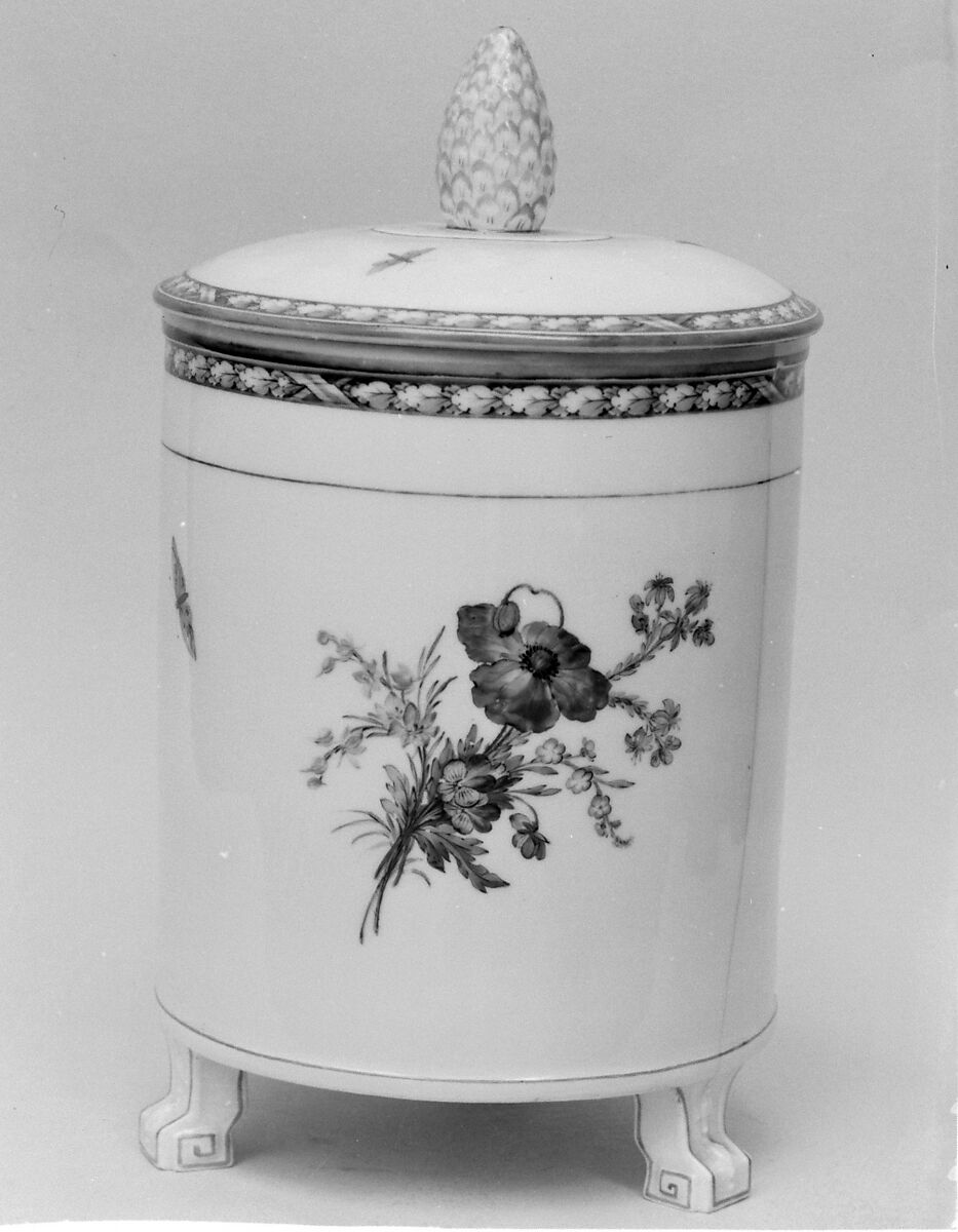 Jar with cover (one of a pair), Royal Porcelain Manufactory, Berlin (German, founded 1763), Hard-paste porcelain, German, Berlin 