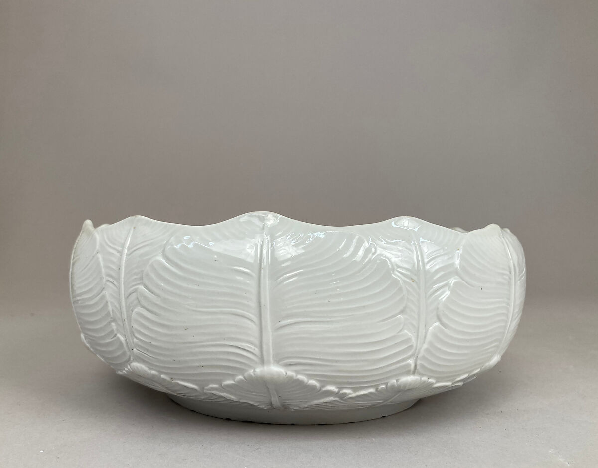 Bowl, Nymphenburg Porcelain Manufactory (German, 1747–present), Hard-paste porcelain, German, Nymphenburg