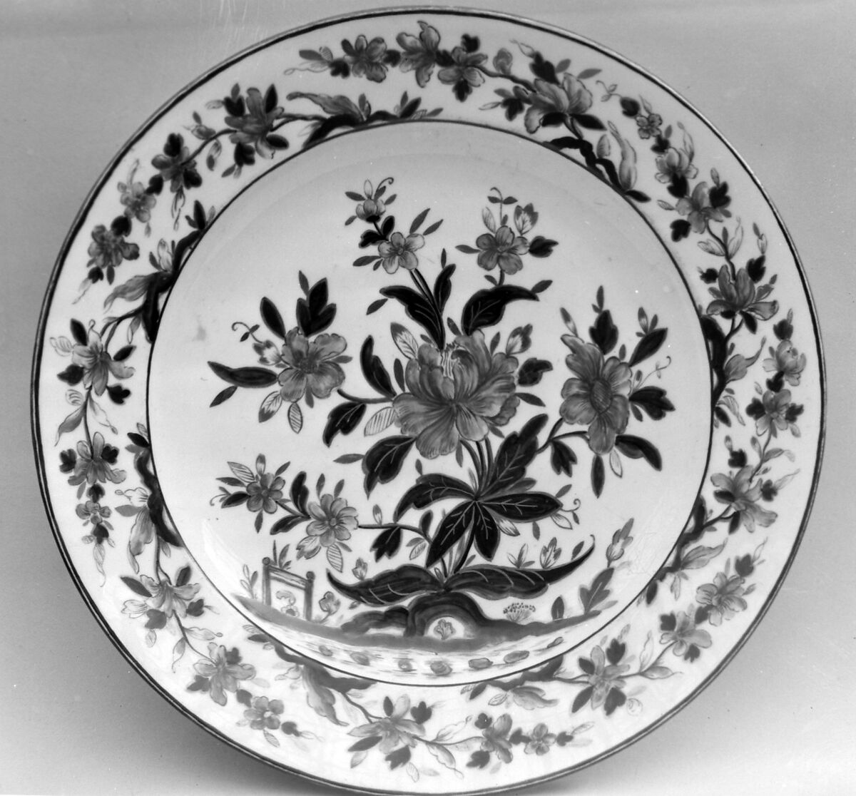 Plate, Nymphenburg Porcelain Manufactory (German, 1747–present), Hard-paste porcelain, German, Nymphenburg 