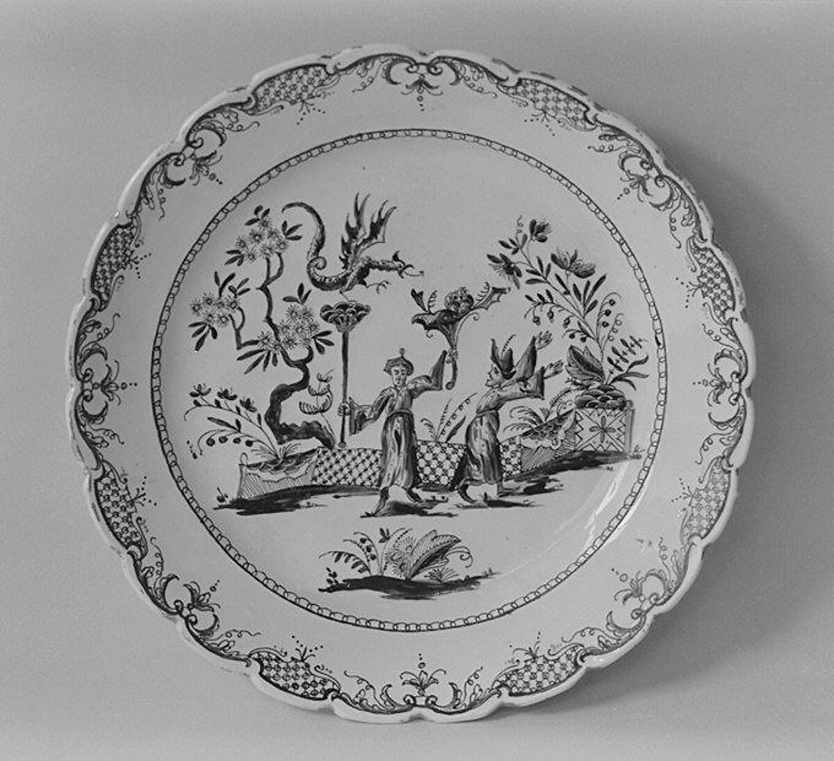 Ollio pot with cover and stand, Vienna, Hard-paste porcelain, Austrian, Vienna