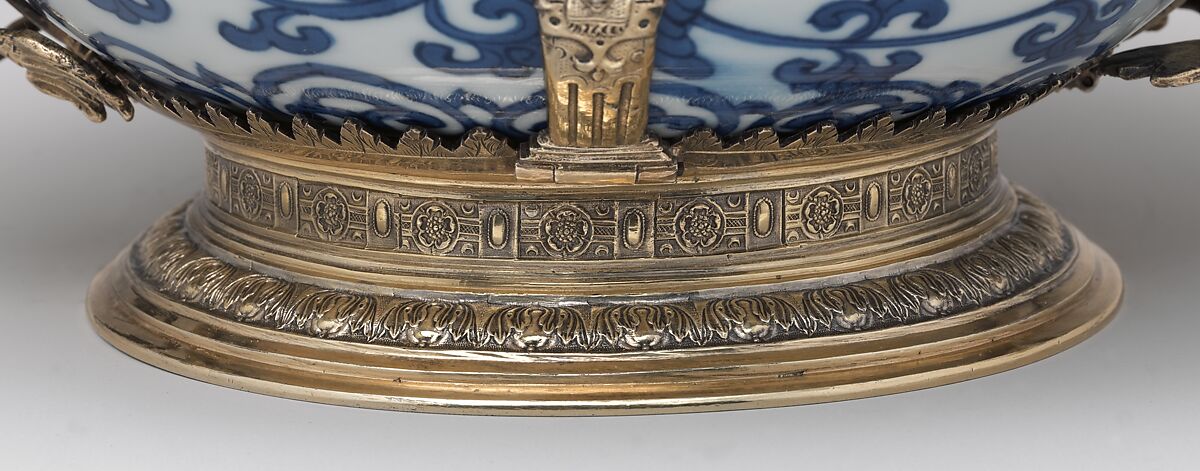 Two-handled bowl from Burghley House, Lincolnshire, Hard-paste porcelain, gilded silver, British, London mounts and Chinese porcelain