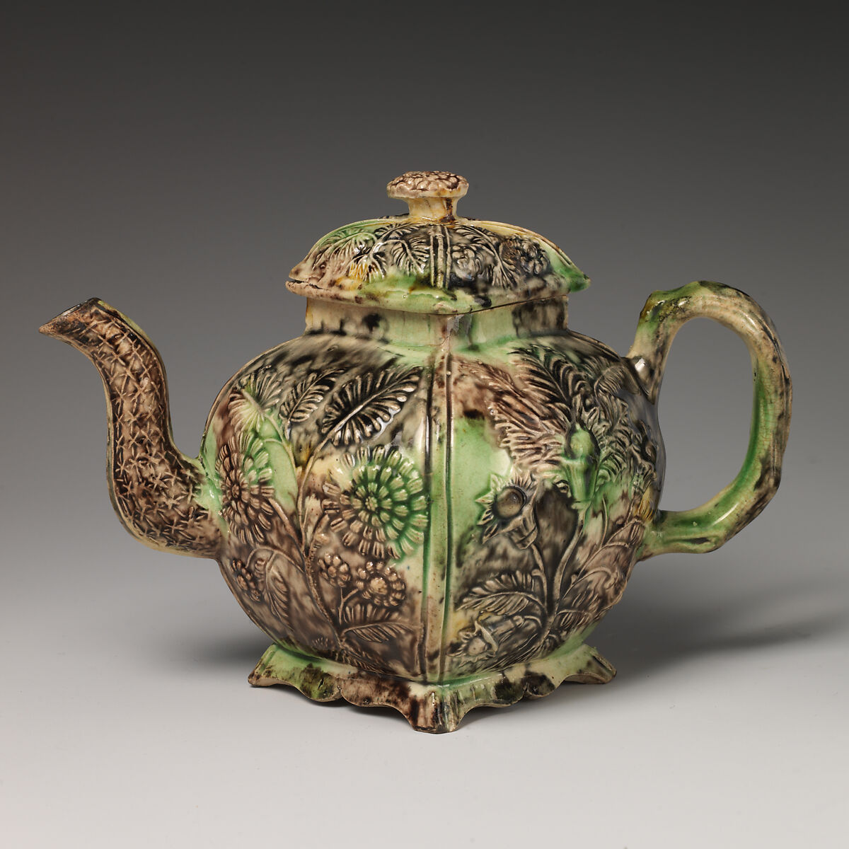 Teapot, Style of Thomas Whieldon (British, Penkull, Stoke-on-Trent 1719–1795), Tortoiseshell ware (glazed earthenware), British, Staffordshire