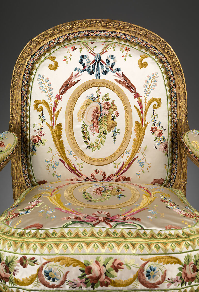 Armchair (fauteuil à la reine), Jacques Gondouin (1737–1818), Carved and gilded beech; modern silk lampas, French, Paris