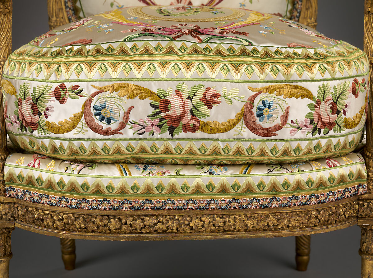 Armchair (fauteuil à la reine), Jacques Gondouin (1737–1818), Carved and gilded beech; modern silk lampas, French, Paris