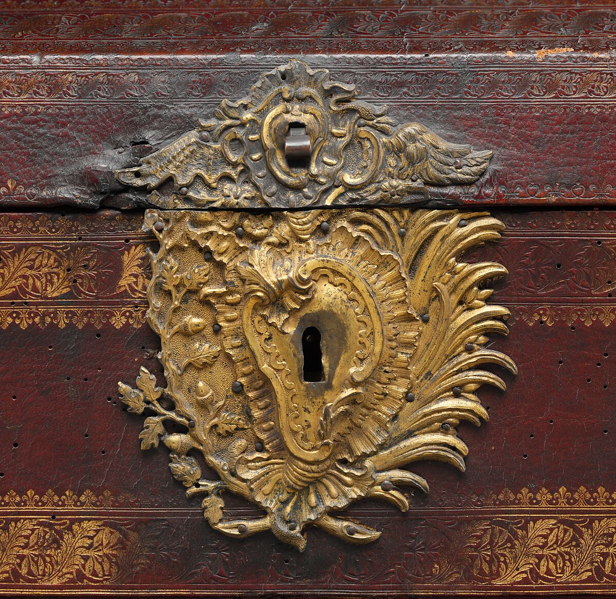 Trunk, Leather, oak, beech, gilt bronze, silk, French