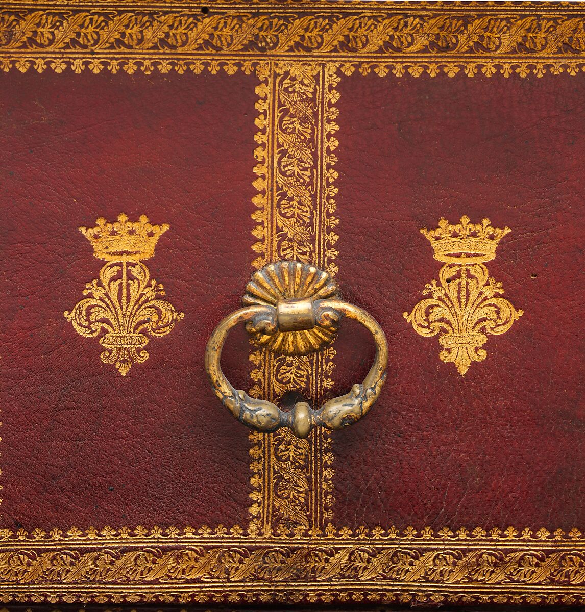 Trunk, Leather, oak, beech, gilt bronze, silk, French