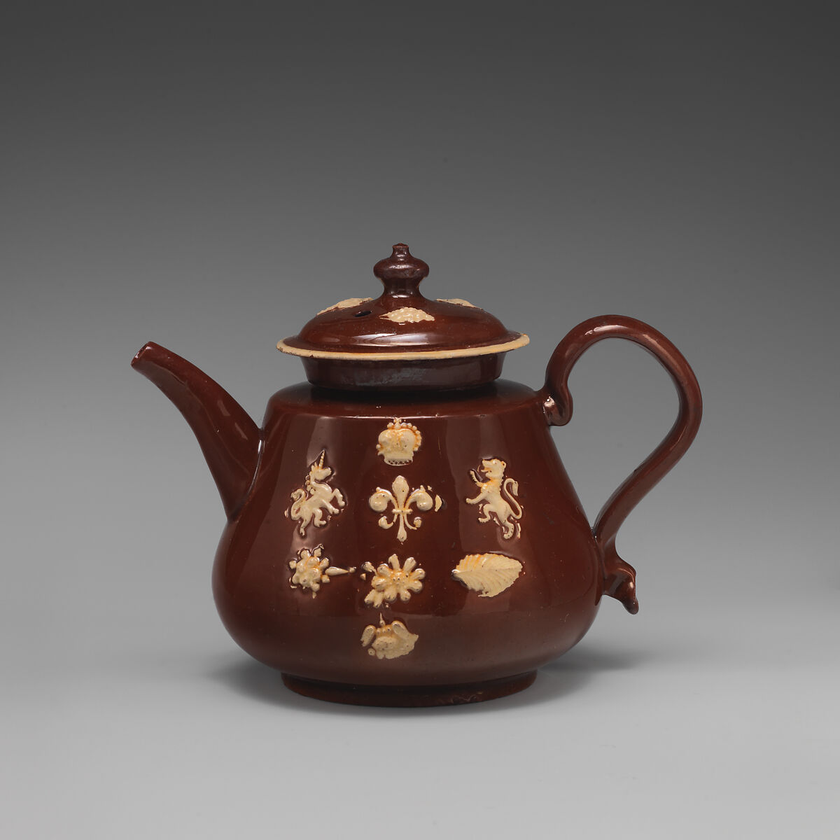 Teapot, Style of John Astbury (active 1688–1743), Lead-glazed earthenware, British, Staffordshire 