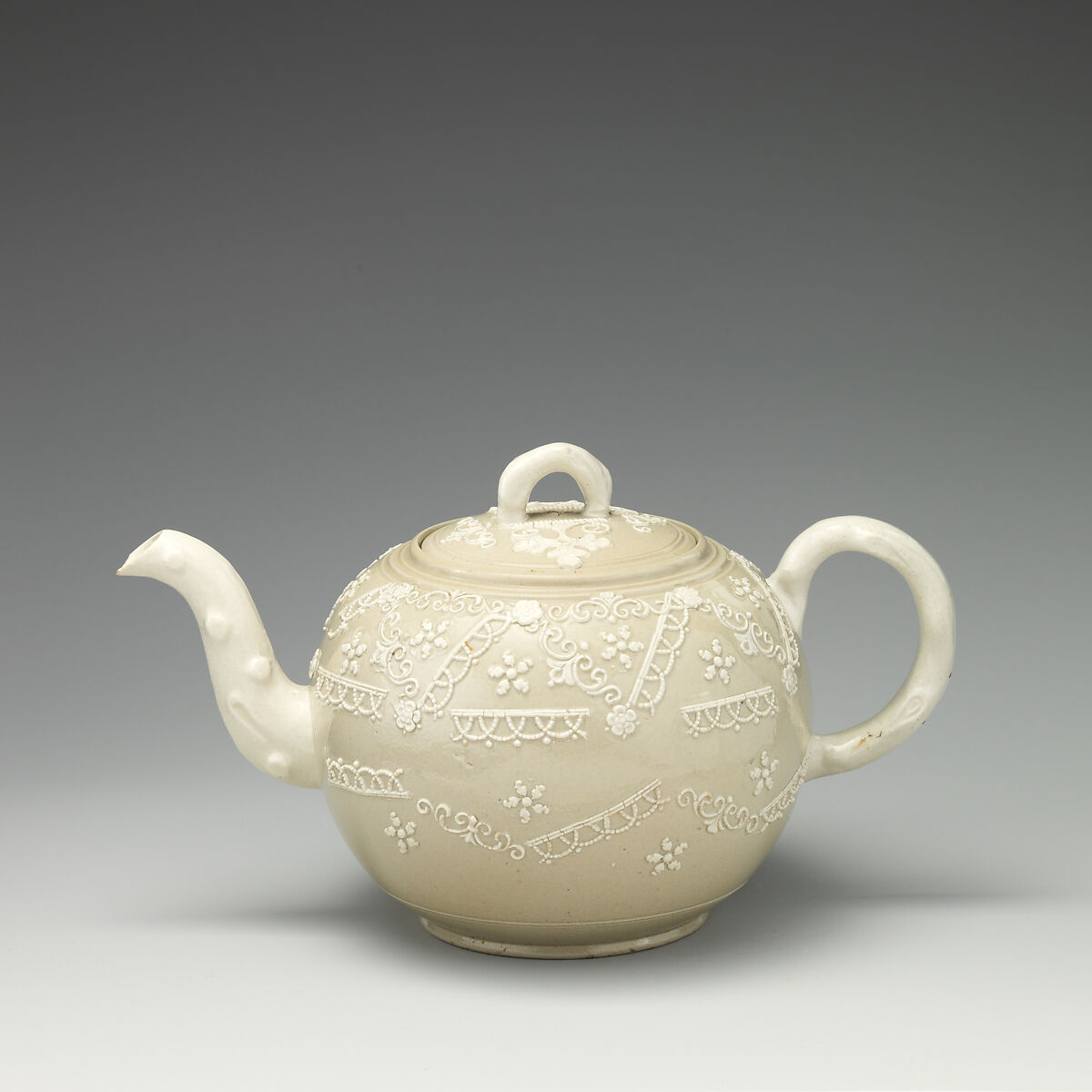 Teapot, Salt-glazed stoneware, British, Staffordshire 