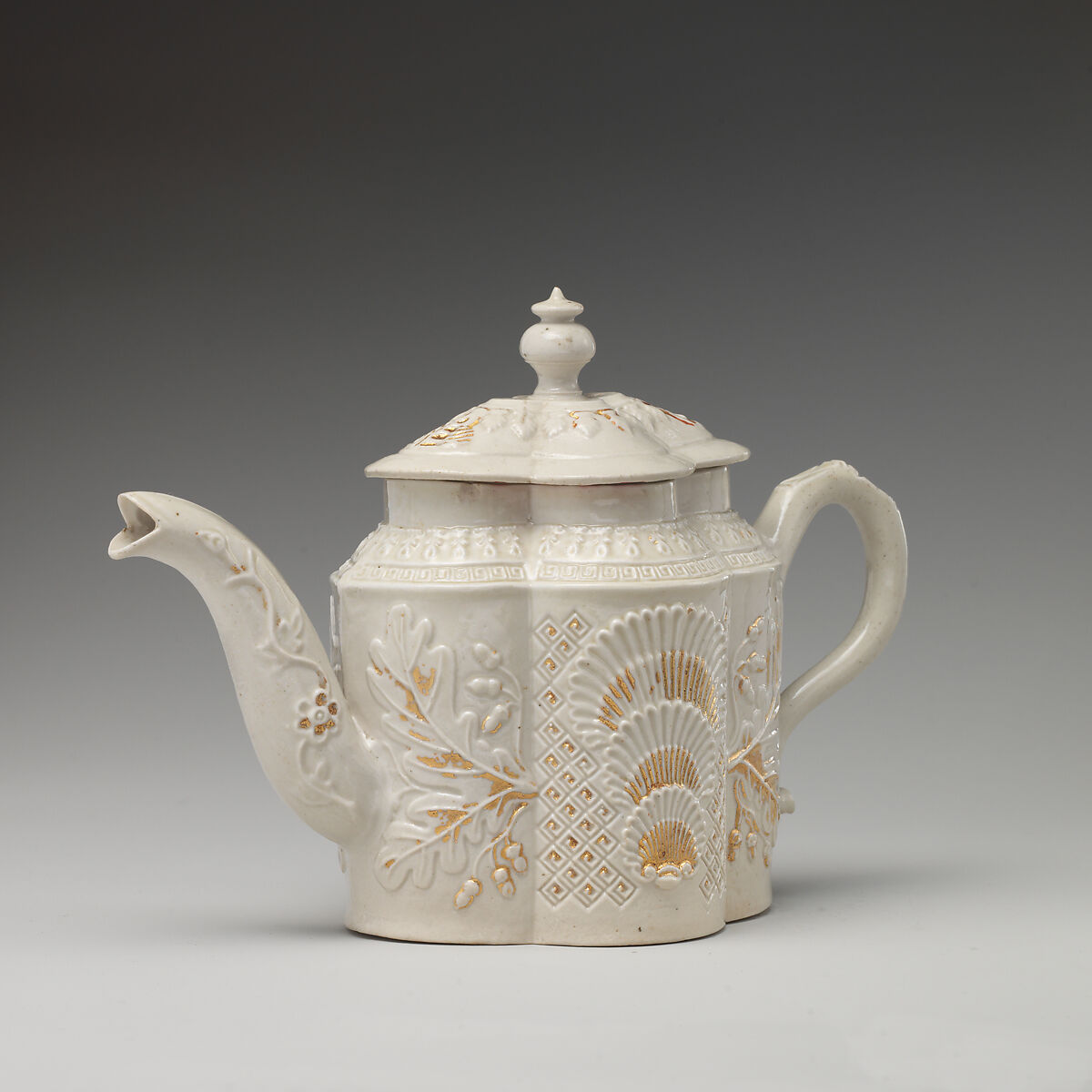 Teapot, Salt-glazed stoneware with gilding, British, Staffordshire