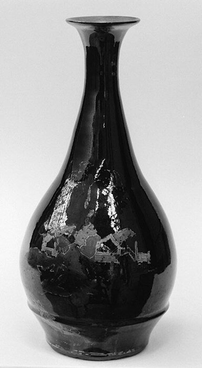 Bottle, Meissen Manufactory (German, 1710–present), Red stoneware with black lacquer glaze, German, Meissen 