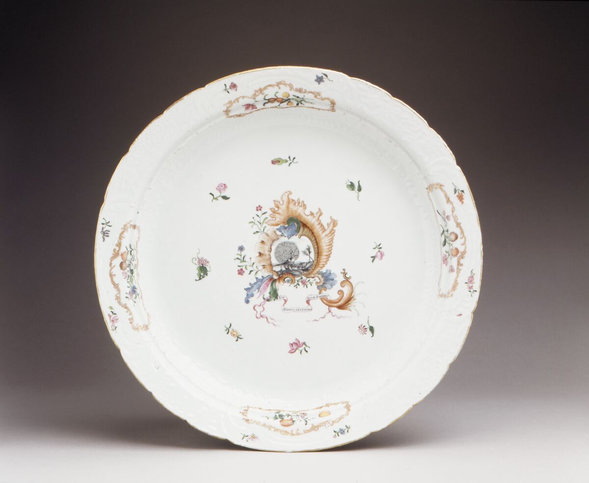 Dish, Hard-paste porcelain, Chinese, for Continental market 