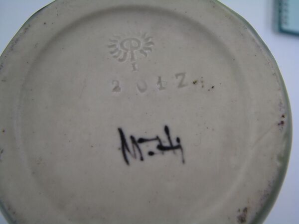 Vase, Rookwood Pottery Company (American, Cincinnati, Ohio 1880–1967), Earthenware, American