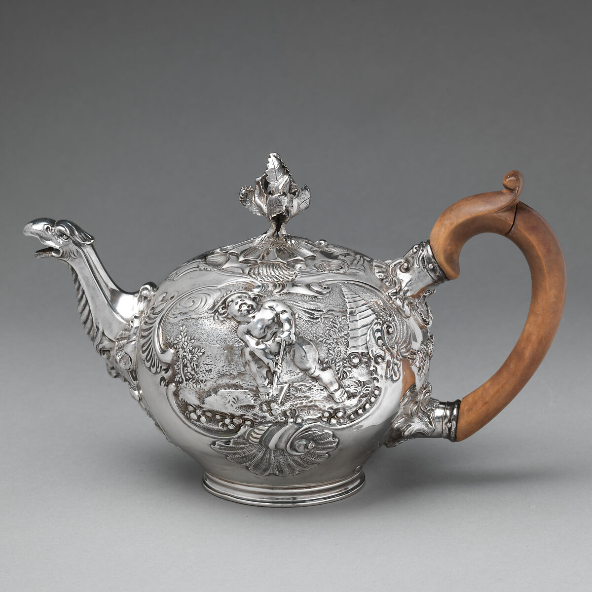 Teapot, Paul de Lamerie (British, 1688–1751, active 1712–51), Silver and wood, British, London 