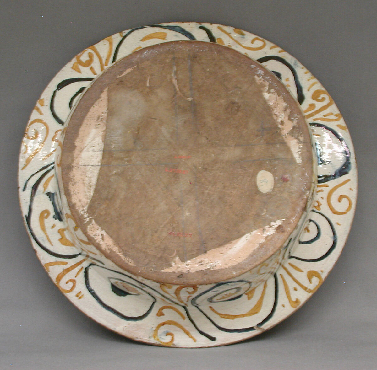 Basin, Maiolica (tin-glazed earthenware), Italian, Naples