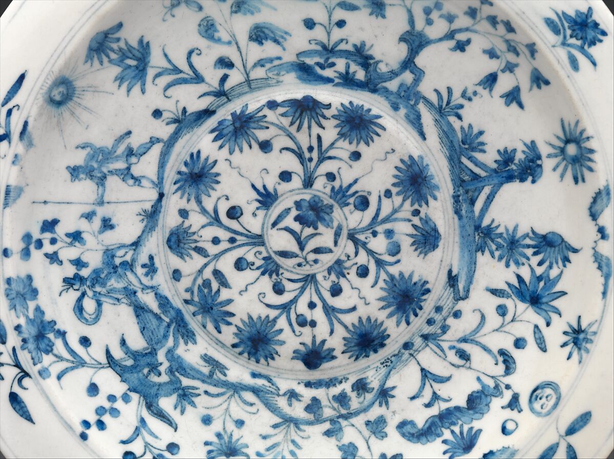Dish, Medici Porcelain Manufactory (Italian, Florence, ca. 1575–ca. 1587), Soft-paste porcelain decorated in underglaze blue, Italian, Florence