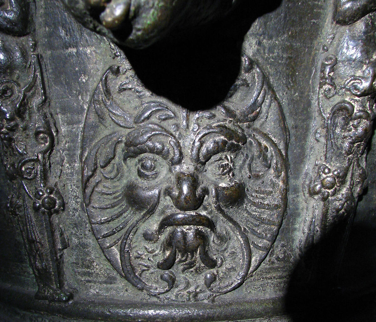 Mortar, Trovilliar (French), Bronze, dark green patina, French