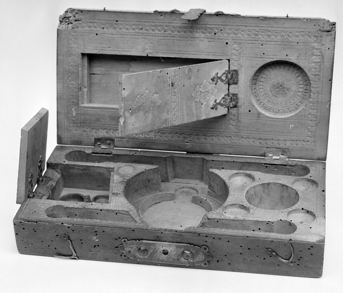 Money changer's box, Fruitwood, brass, French, possibly Nancy