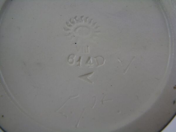 Vase, Rookwood Pottery Company (American, Cincinnati, Ohio 1880–1967), Earthenware, American